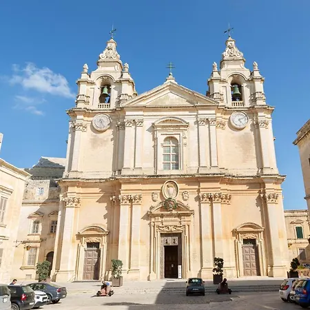Palazzo 16th Century Mdina, Opposite St Paul's Cathedral By 360 Estates
