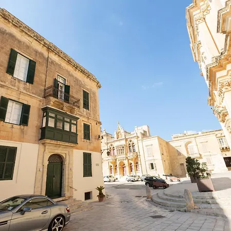 Palazzo 16th Century Mdina, Opposite St Paul's Cathedral By 360 Estates