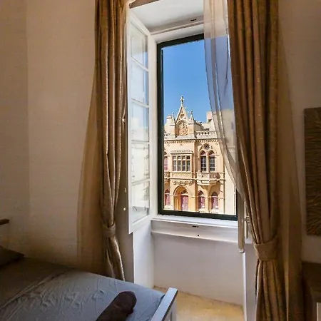 Apartment Palazzo 16th Century Mdina, Opposite St Paul's Cathedral By 360 Estates Mdina