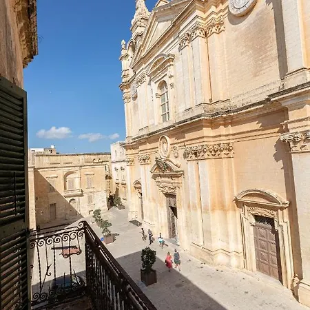 Palazzo 16th Century Mdina, Opposite St Paul's Cathedral By 360 Estates