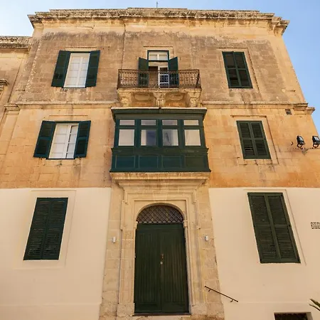 Palazzo 16th Century Mdina, Opposite St Paul's Cathedral By 360 Estates Apartment