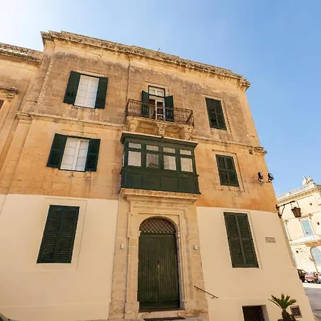 Palazzo 16th Century Mdina, Opposite St Paul's Cathedral By 360 Estates