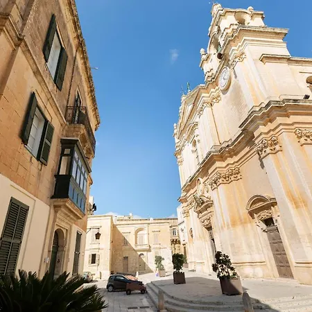 Palazzo 16th Century Mdina, Opposite St Paul's Cathedral By 360 Estates Mdina