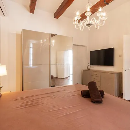Apartment Palazzo 16th Century Mdina, Opposite St Paul's Cathedral By 360 Estates