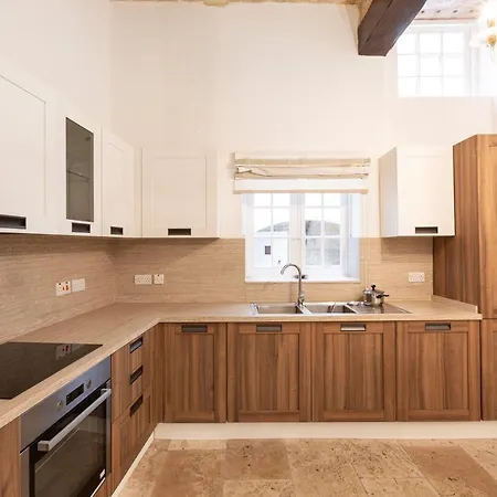 Palazzo 16th Century Mdina, Opposite St Paul's Cathedral By 360 Estates * Mdina