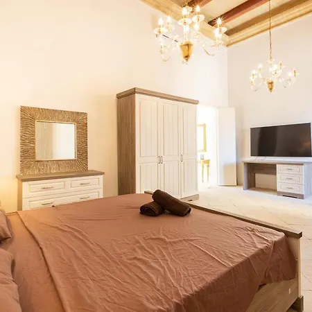 Palazzo 16th Century Mdina, Opposite St Paul's Cathedral By 360 Estates Apartment Mdina