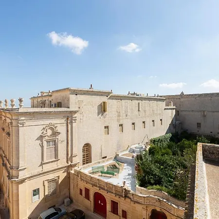 Palazzo 16th Century Mdina, Opposite St Paul's Cathedral By 360 Estates