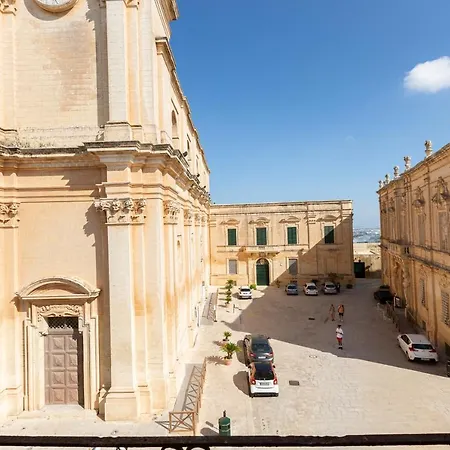 Palazzo 16th Century Mdina, Opposite St Paul's Cathedral By 360 Estates Mdina